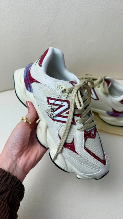 Tênis NB 9060 Branco/Vinho – Conforto, Estilo e Performance