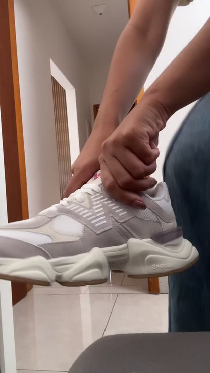 Tênis NB 9060 Branco Gelo e Bege – Conforto, Estilo e Performance